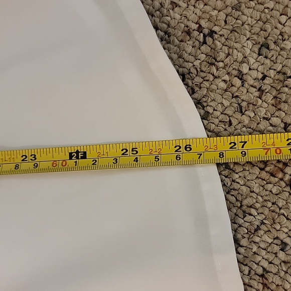 White shirt - Picture 4 of 6